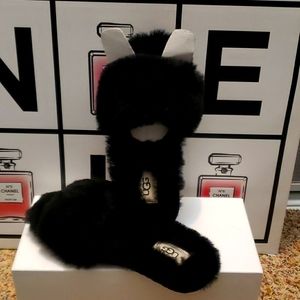 UGG Fluff slipper